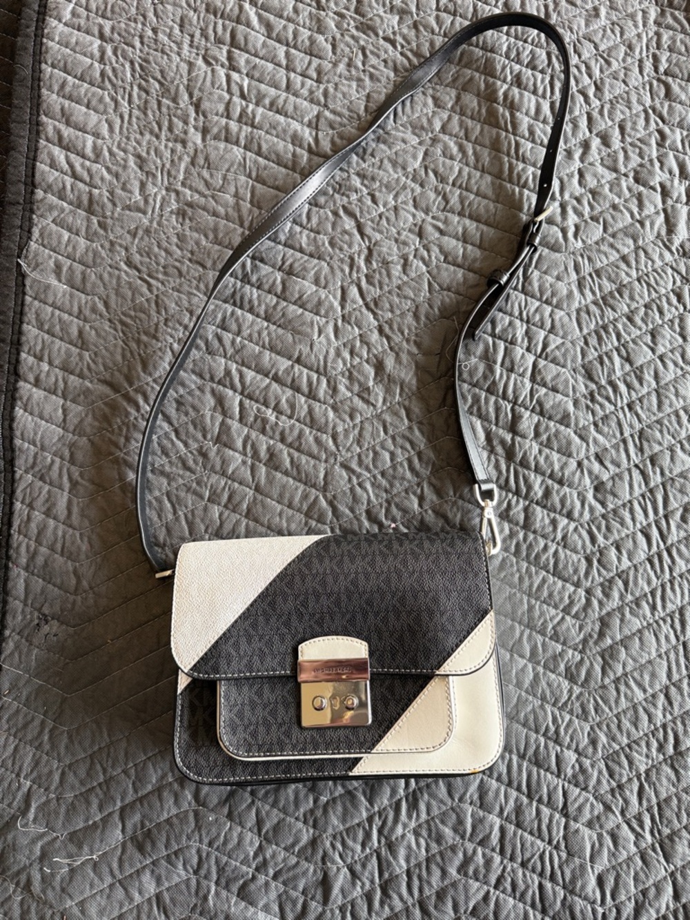 Michael Kors Black and Cream Colorblock Crossbody Bag